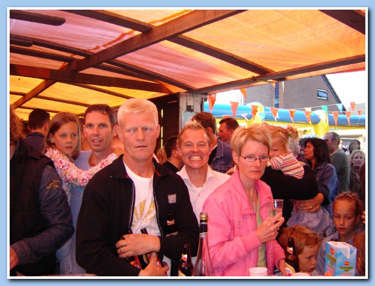 kermisborrel en tuin etc 021
